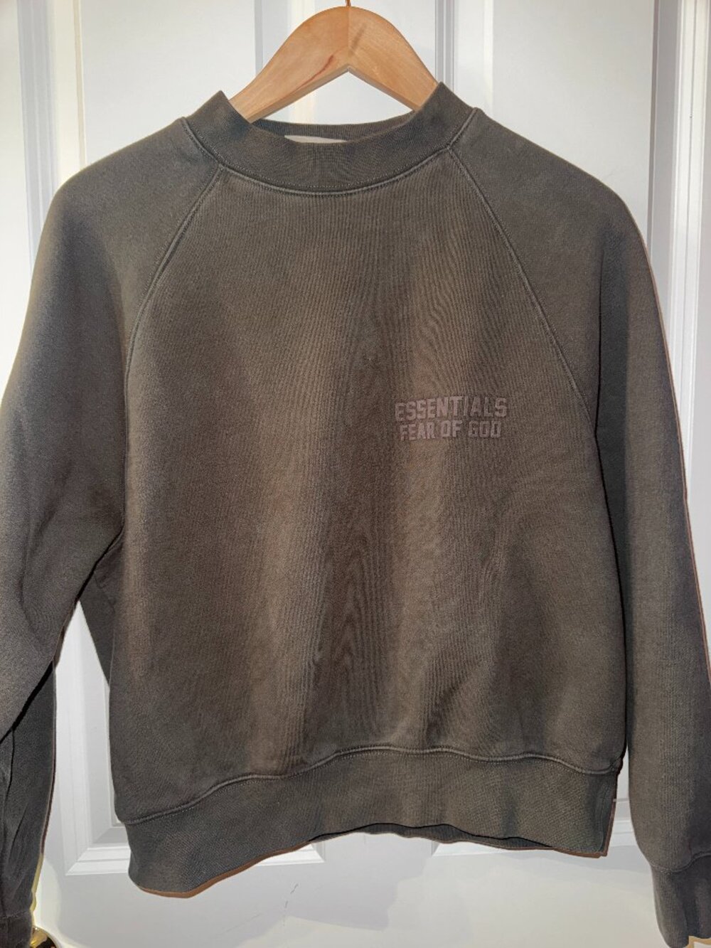 Fear of God ESSENTIALS Mock Neck Cropped Sweatshirt Wood Brown XXS